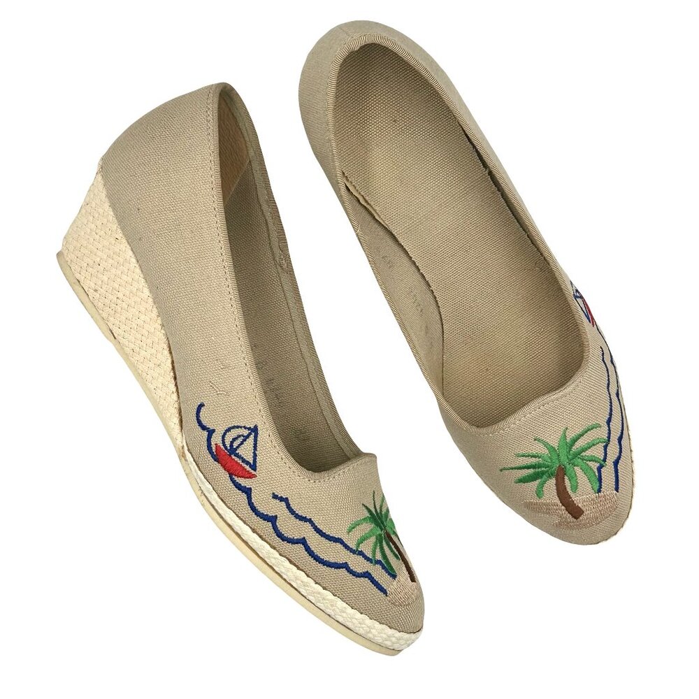 Vintage 80s Novelty Beach Woven Wedge Slip on Heels